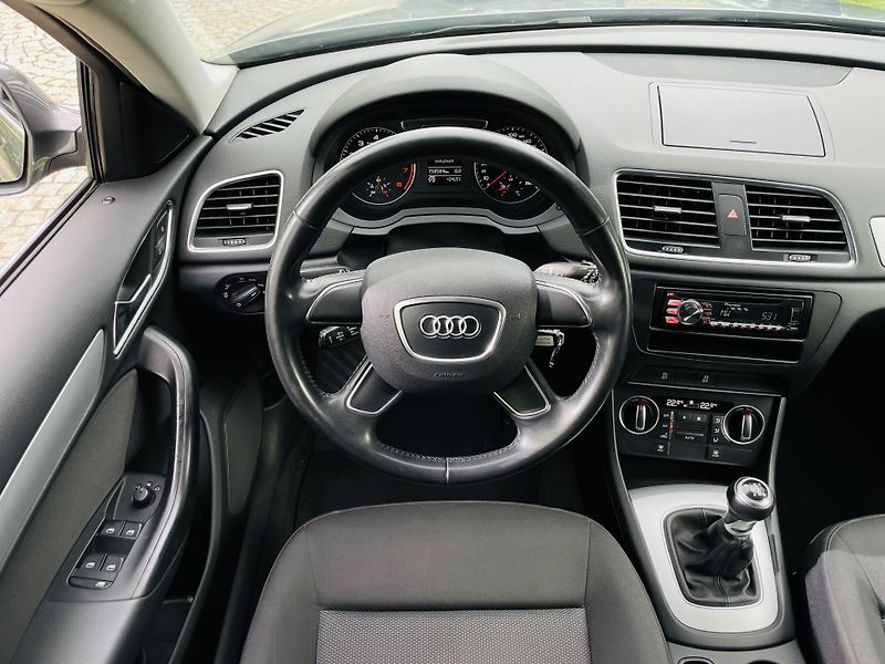Audi Q3 1.4TFSI MAN SERVISKA TAŽNÉ - fotka 24 z 41