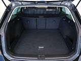 Volkswagen Passat (2018) Highline 2.0 TDI, Kůže, Navi - náhled 12