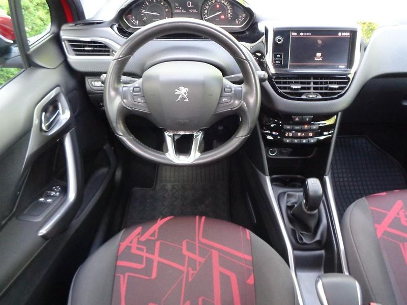 Peugeot 2008 1.6 BlueHDI ACTIVE 73 kW - fotka 5 z 30