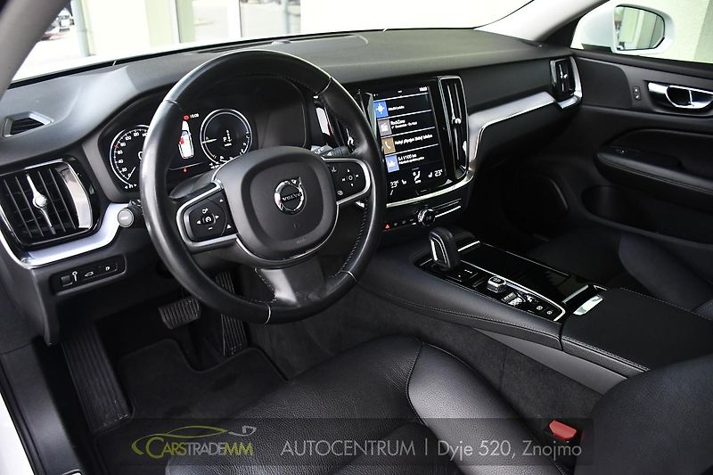 Volvo V60 2,0 T6 186kW PHEV TWIN ENGINE - fotka 9 z 51