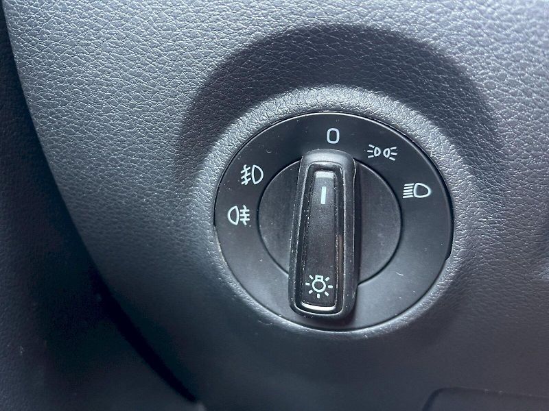 Škoda Fabia (2022) 1.0 TSI 70kW DSG Ambition Plus - fotka 7 z 28