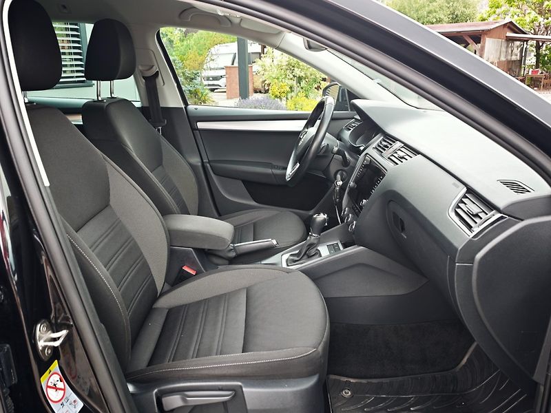 Škoda Octavia (2018) Style 2,0 TDI 110 KW DSG - fotka 19 z 26