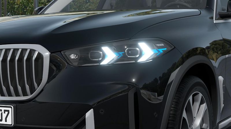 BMW X5 xDrive30d - fotka 7 z 14