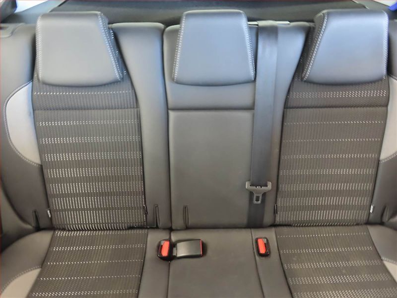 Peugeot 2008 (2016) 1.6 BlueHDi, Serv.kniha, Navi - fotka 10 z 13