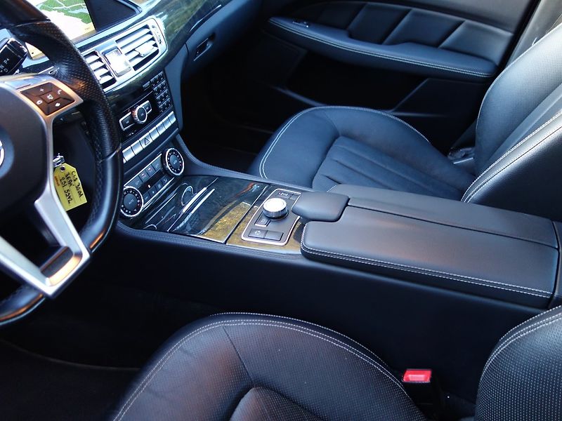 Mercedes-Benz CLS (2012) 350D*4M*AMG*195KW*TOP-VÝB*CZ!! - fotka 19 z 48