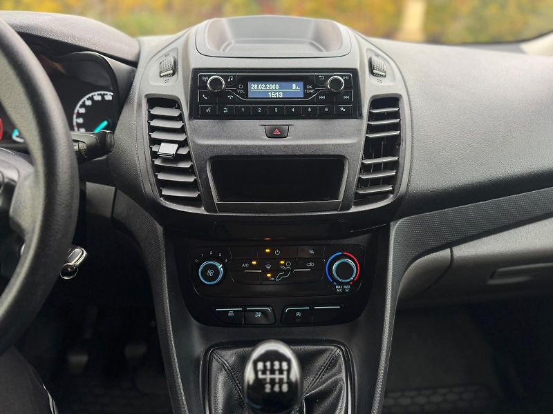 Ford Transit Connect 1.5  1.MAJITEL ČR TOP STAV  - fotka 10 z 21