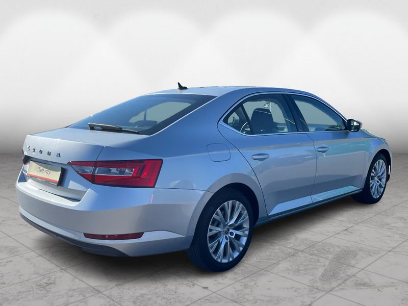 Škoda Superb 2.0 TDi DSG 7st. STYLE - fotka 2 z 26