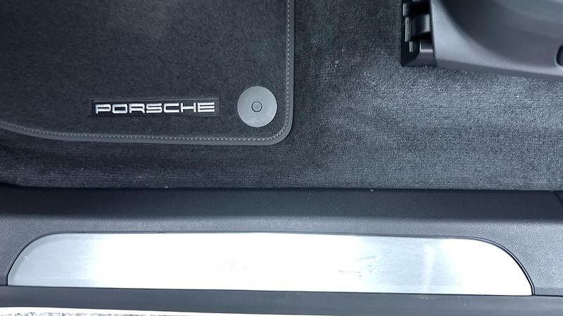 Porsche Macan (2026) 4 - fotka 19 z 30