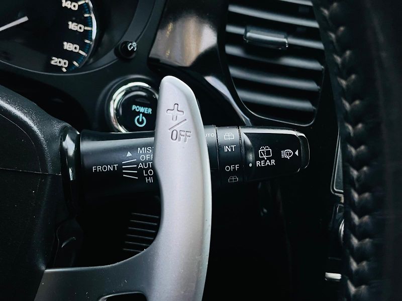 Mitsubishi Outlander 2.4i+HYBRID 4x4 SERVISKA TAŽNÉ - fotka 48 z 53