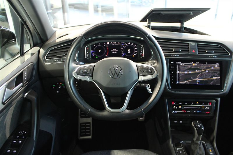 Volkswagen Tiguan TDi DSG 4MOTION IQ.Light/ACC/T - fotka 14 z 33