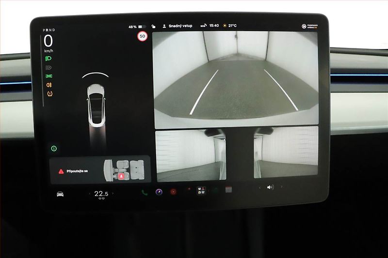 Tesla Model 3 (2021) Std Range Plus 55kWh, SoH 78% - fotka 15 z 20