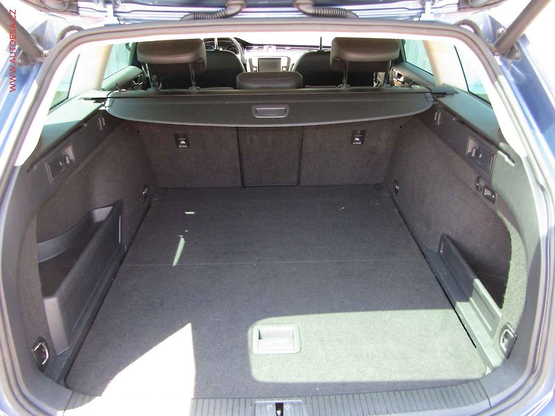 Volkswagen Passat (2015) 2.0TDi, DSG - fotka 7 z 20