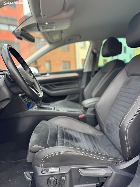 Volkswagen Passat 1.5TSi 110kW DSG ČR - fotka 13 z 28