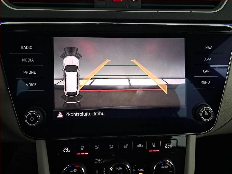 Škoda Superb (2019) 2.0 TDI, 4X4, Automat, Kůže - fotka 21 z 28