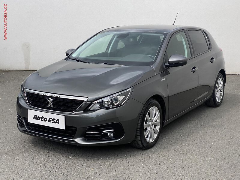 Peugeot 308 (2018) 1.2PT, Style, navi - fotka 3 z 18