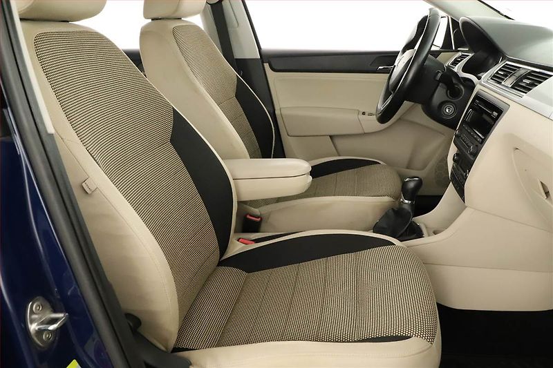 Škoda Rapid (2013) 1.6 TDI, Tempomat - fotka 7 z 13