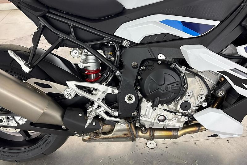BMW S 1000 R - fotka 5 z 13