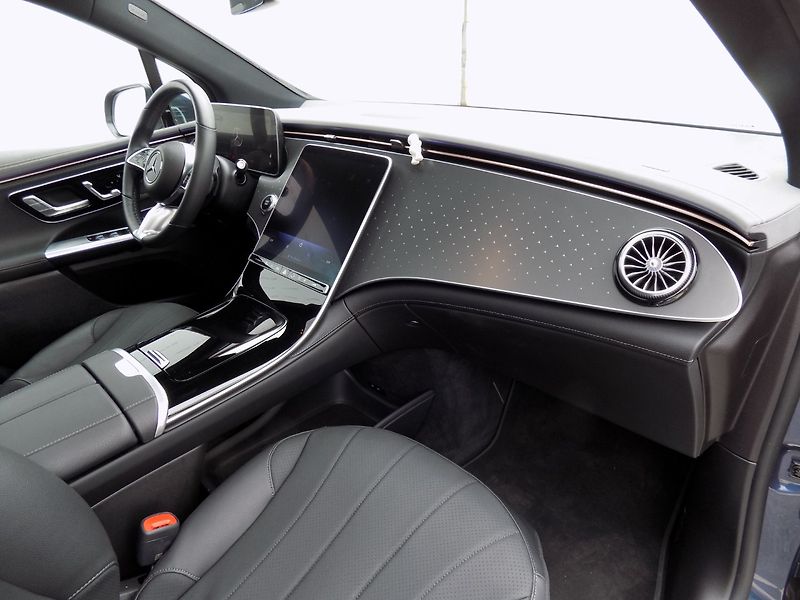 Mercedes-Benz EQE (2023) 350+/Performance-LED/PANO/DPH/ - fotka 15 z 50
