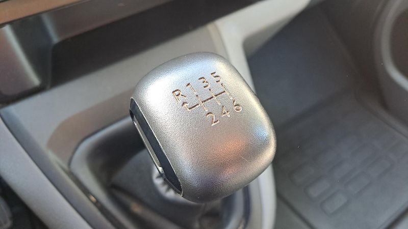 Citroën Jumpy XL 1.5 BlueHDi 120 S&S 9 míst - fotka 26 z 26