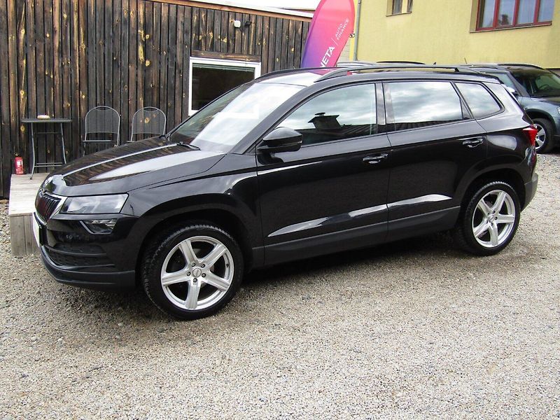 Škoda Karoq (2019) 1.0 TSI 85kW ACC + KAMERA - fotka 2 z 43