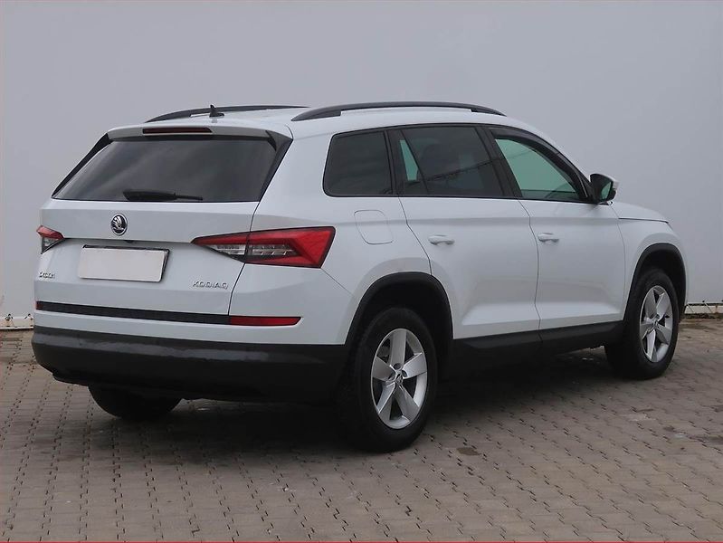 Škoda Kodiaq (2018) 2.0 TDI, Automat, Navi - fotka 5 z 17