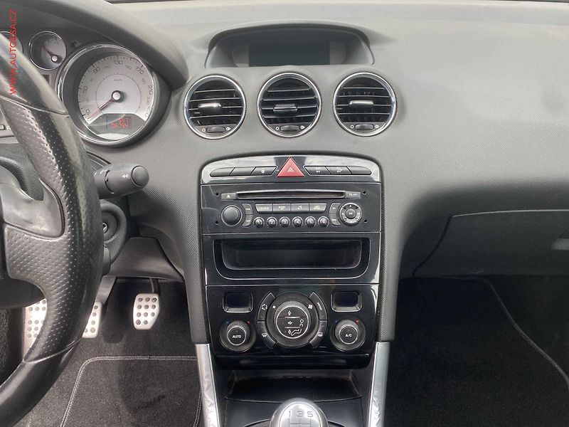 Peugeot 308 (2011) 1.6 VTI, Premium, +kola - fotka 12 z 17