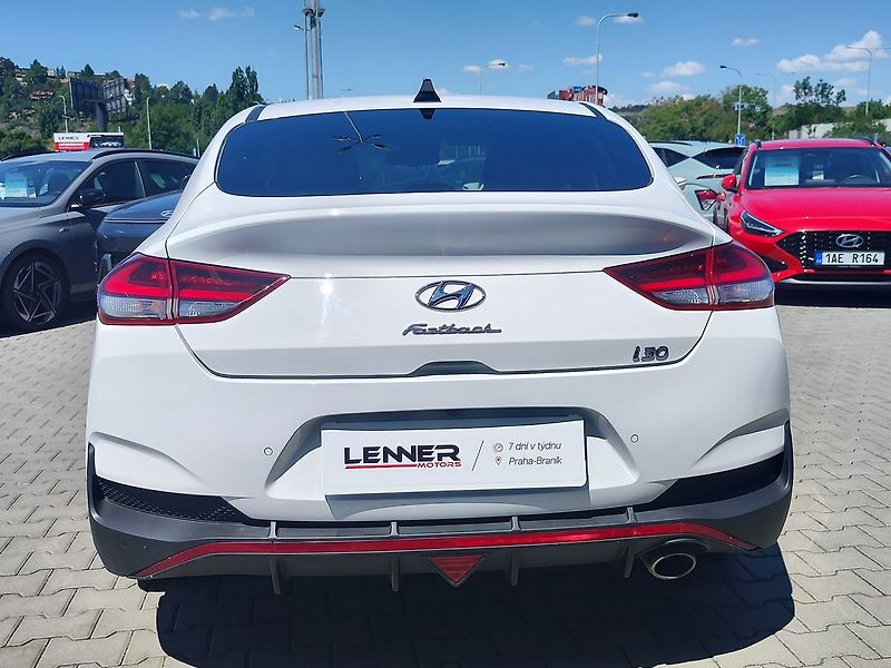 Hyundai i30 1.5 T-GDI/117 N-Line - fotka 6 z 31
