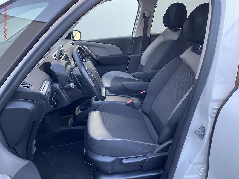 Citroën C4 SpaceTourer (2019) 1.2PT, Shine, AT, kamera - fotka 9 z 17
