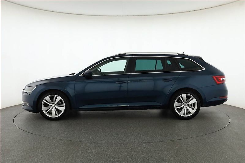 Škoda Superb (2019) Style 2.0 TDI, Automat, Kůže - fotka 3 z 22