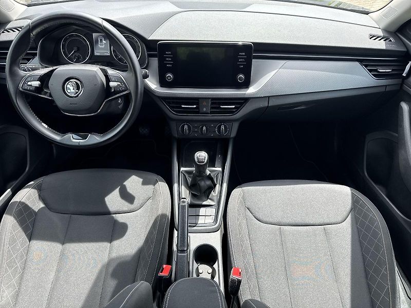 Škoda Kamiq (2022) 1.0 TSI Ambition - fotka 5 z 27