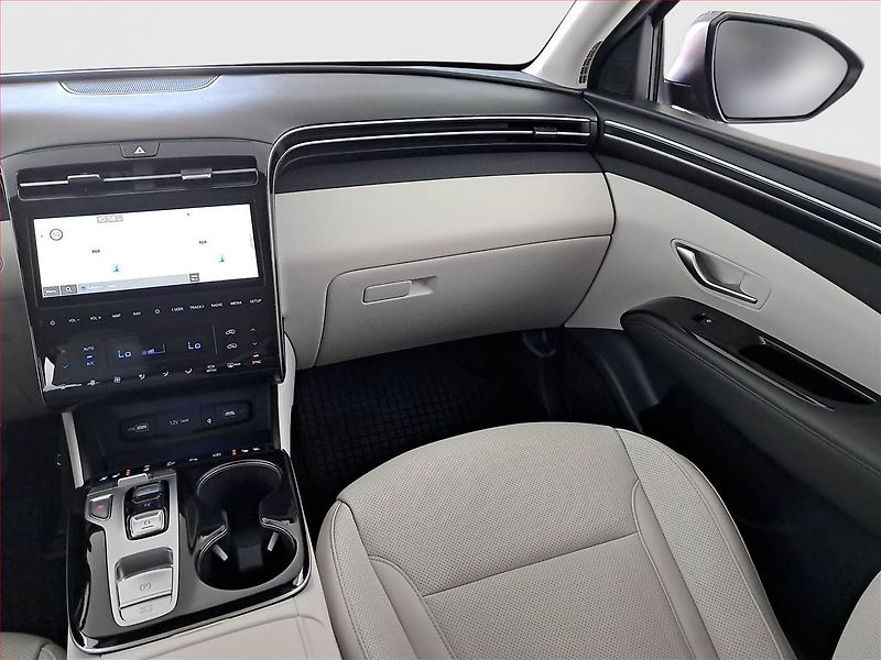 Hyundai Tucson (2022) 1.6 T-GDI - fotka 8 z 19