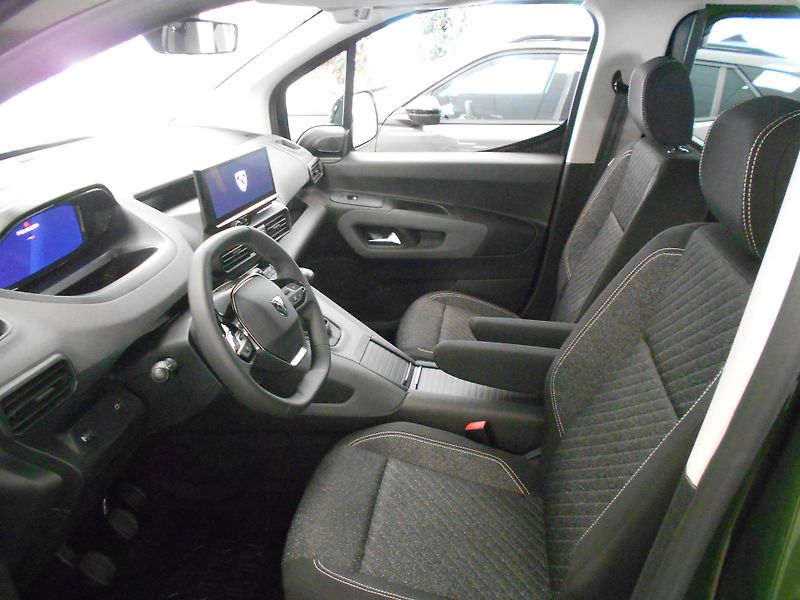 Peugeot Rifter ALLURE Turbo 110 MAN6 - fotka 4 z 7