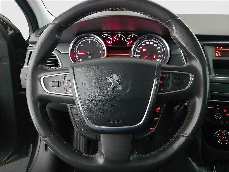Peugeot 508 (2011) 2.0 HDi, Xenony, Tempomat - fotka 16 z 18