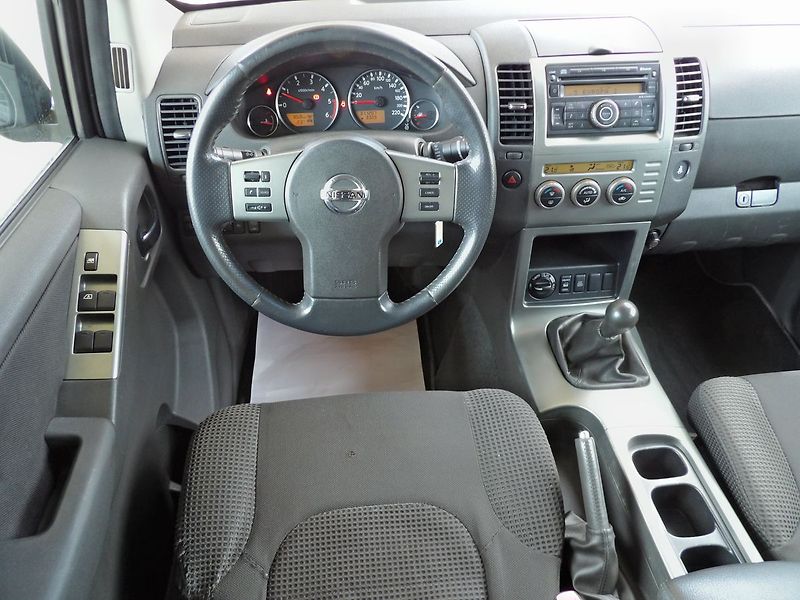 Nissan Pathfinder 2.5dCi 126kW Manuál Style - fotka 7 z 29