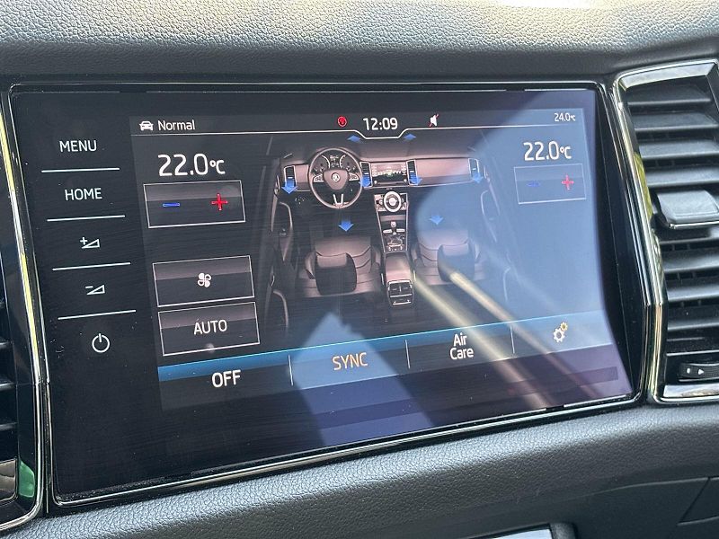 Škoda Kodiaq (2021) GT 2.0 TSI 4x4 DSG - fotka 14 z 30