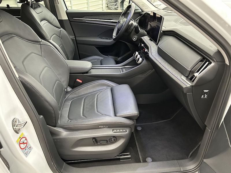 Škoda Kodiaq 2.0 TSI 4x4 EXLUSIVE SELECTION - fotka 26 z 29