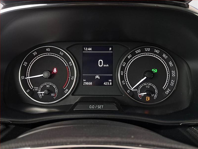 Škoda Fabia (2023) 1.0 TSI, Automat, Serv.kniha - fotka 11 z 19