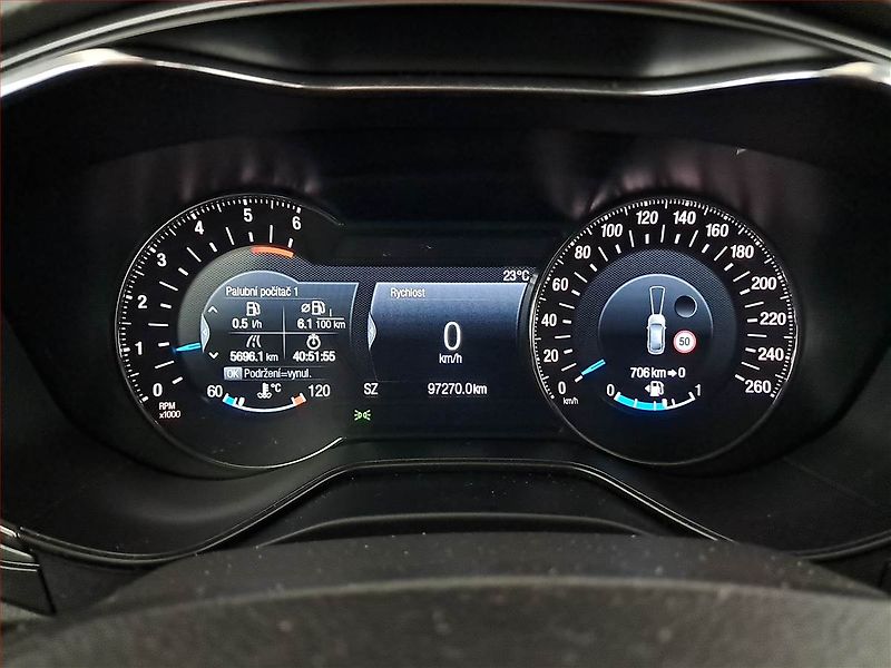 Ford Mondeo (2017) Titanium 2.0 TDCI, Navi - fotka 11 z 18