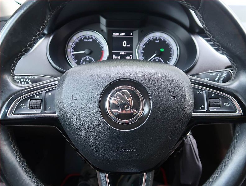 Škoda Octavia (2017) Laurin&Klement 2.0 TDI, 4X4 - fotka 18 z 19