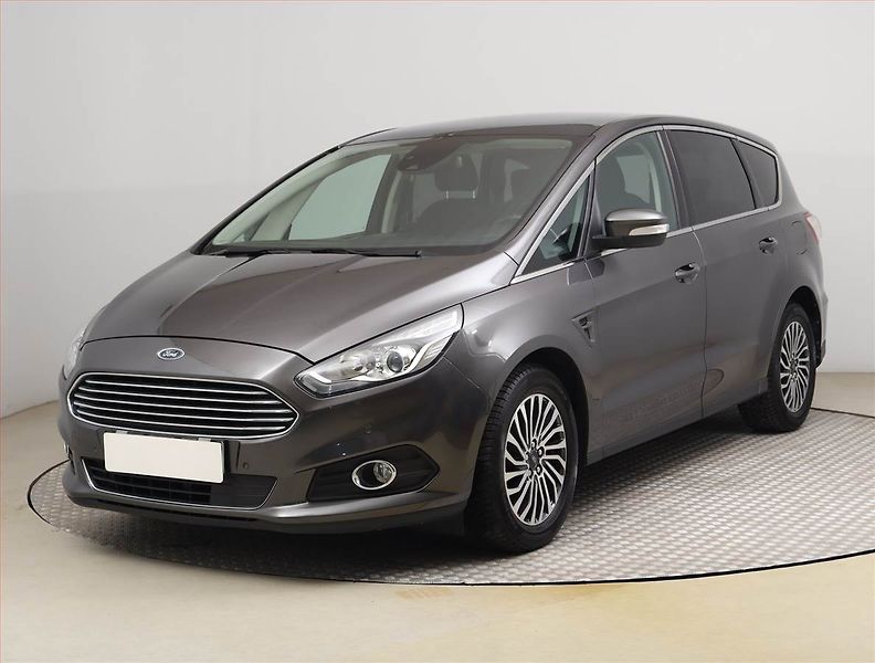 Ford S-MAX (2019) 2.0 EcoBlue, 7 míst, Navi - fotka 2 z 22