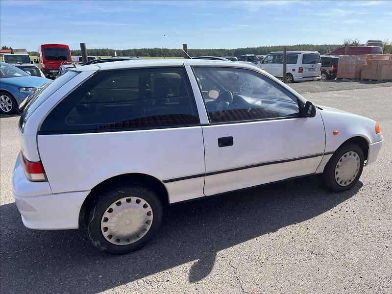 Suzuki Swift 1,0 i AUTOMAT EKO ZAPLACENO - fotka 5 z 25