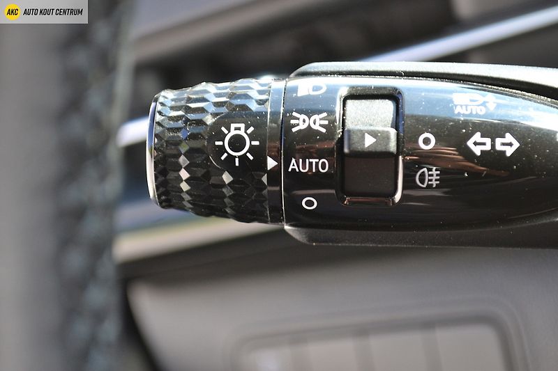 Hyundai Staria 1.6T-GDI HEV 225 PREMIUM EXECU - fotka 57 z 66