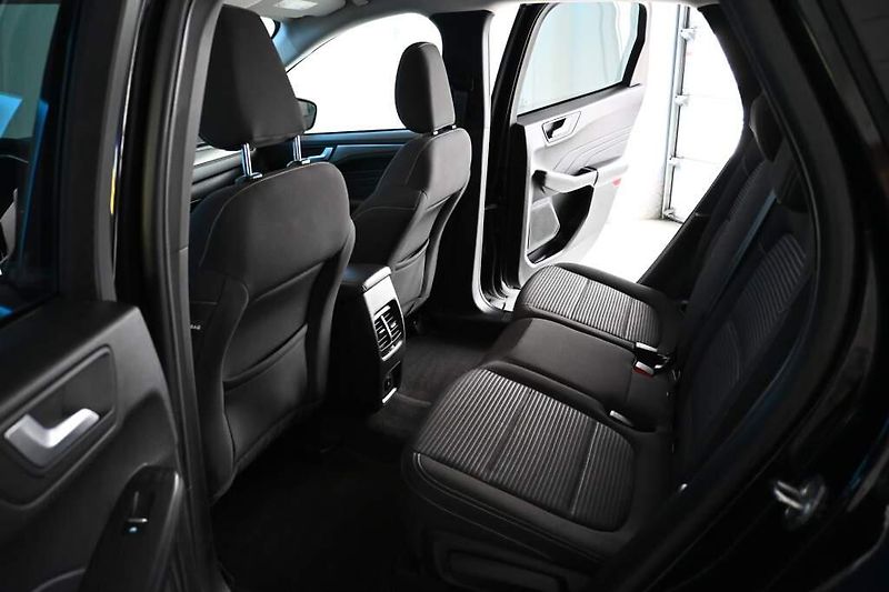 Ford Kuga (2023) 2.5 LED VIRTUAL ACC Kamera DUR - fotka 9 z 39