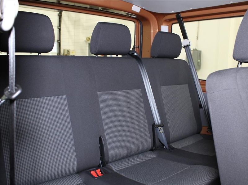 Volkswagen Transporter 2,0 TDi 110kW DR TZ 8-míst ČR - fotka 8 z 25