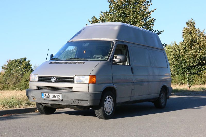 Volkswagen Transporter (1995) T4 Long - vysoká střecha  - fotka 3 z 8