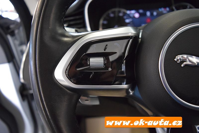 Jaguar F-Pace 2.0 D AWD S 83 000 KM 2021 - fotka 37 z 65