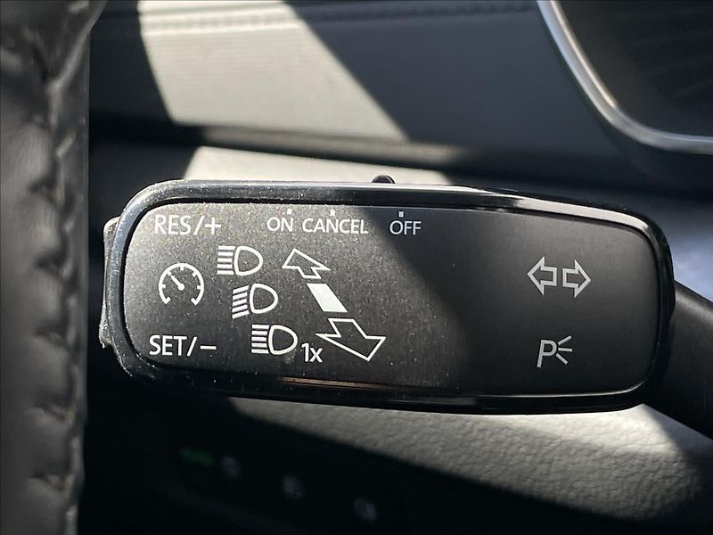 Škoda Octavia 2,0 TDI Combi Ambition Plus - fotka 11 z 22
