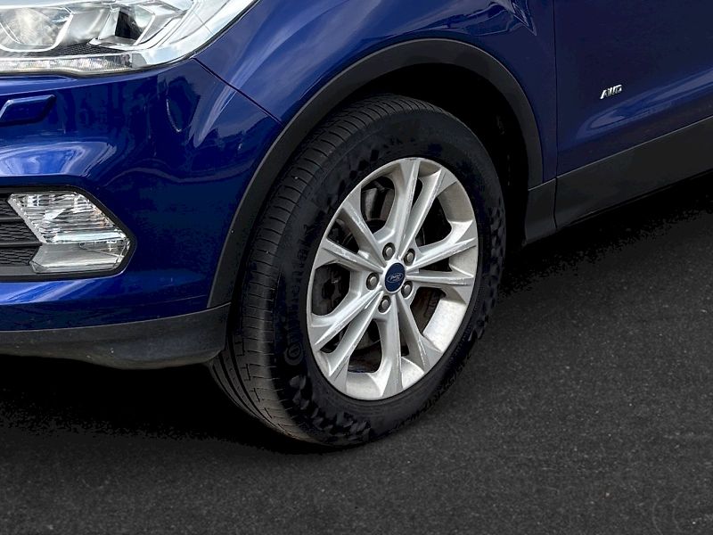 Ford Kuga (2017) Titanium 2.0 TDCi AWD - fotka 19 z 27