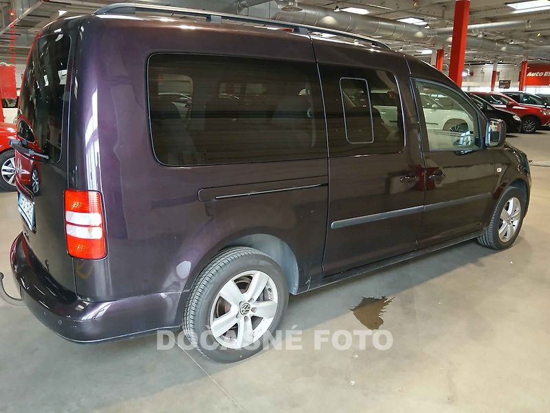 Volkswagen Caddy (2013) 2.0. - fotka 2 z 3