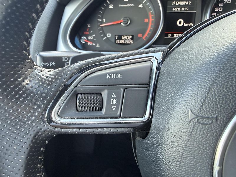 Audi Q7 3.0 180kw - fotka 21 z 37
